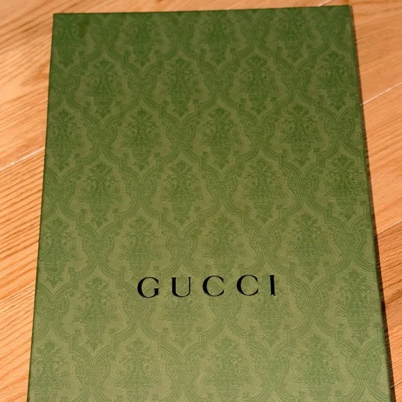 Gucci Gray GG Jacquard Scarf - Picture 4 of 5